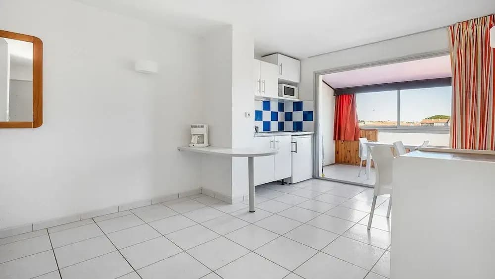 Apartment in Agde Near Sandy Beach - Photo 5