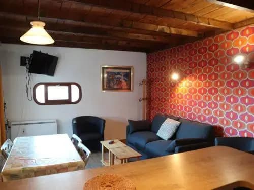 Rental Apartment Le Silhourais - Photo 2