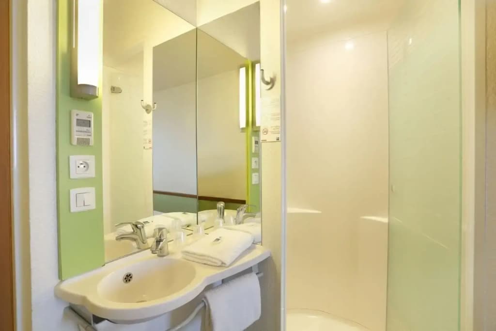 ibis budget Cosne-sur-Loire - Photo 5