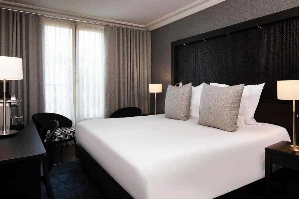Hotel Elysees Regencia - Photo 4