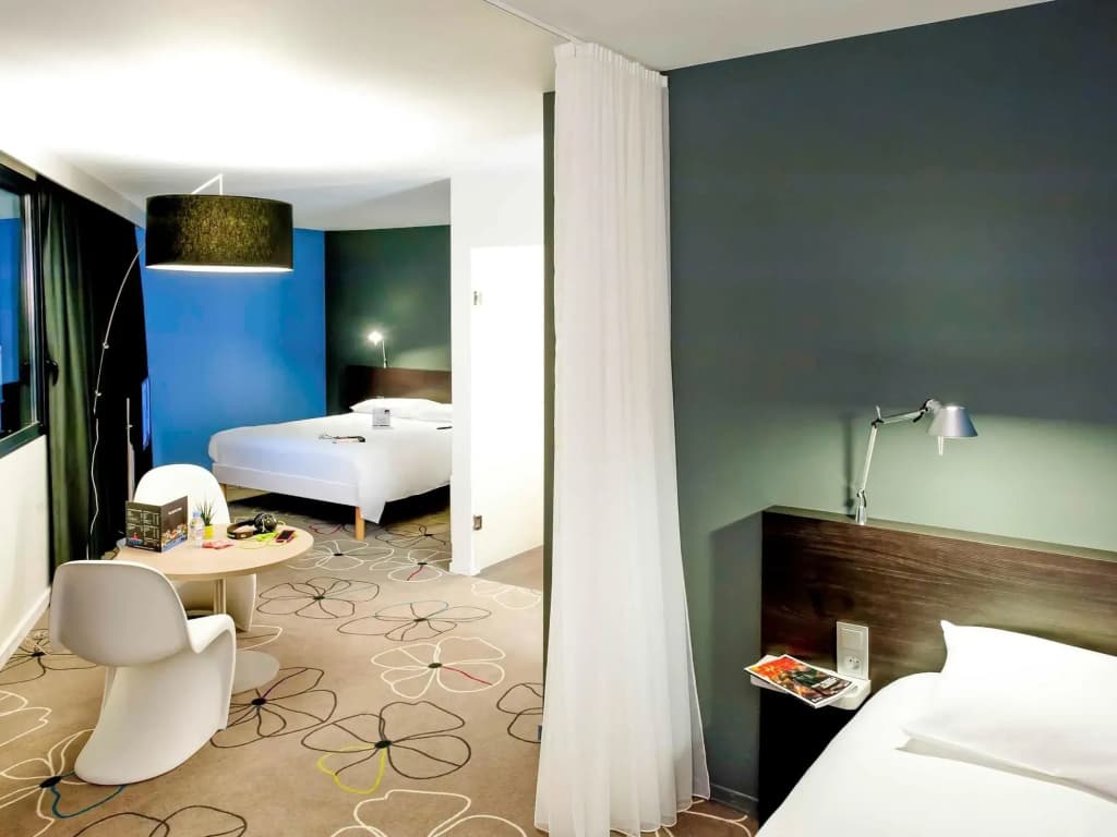 ibis Styles Brest Centre Port - Miniature 6
