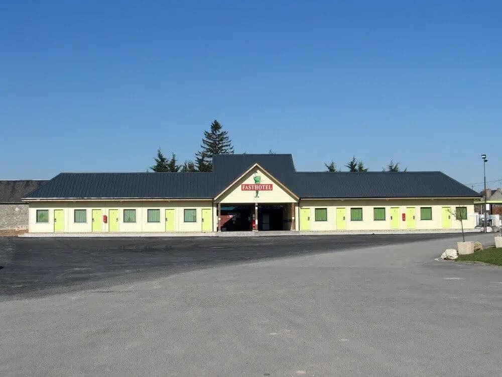 Fasthotel Artenay Orléans Nord - Photo 1