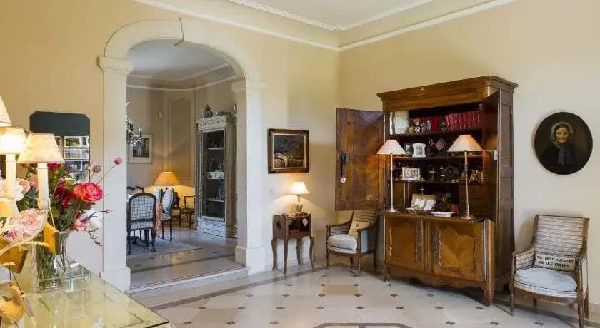 Chateau Talaud - Photo 1