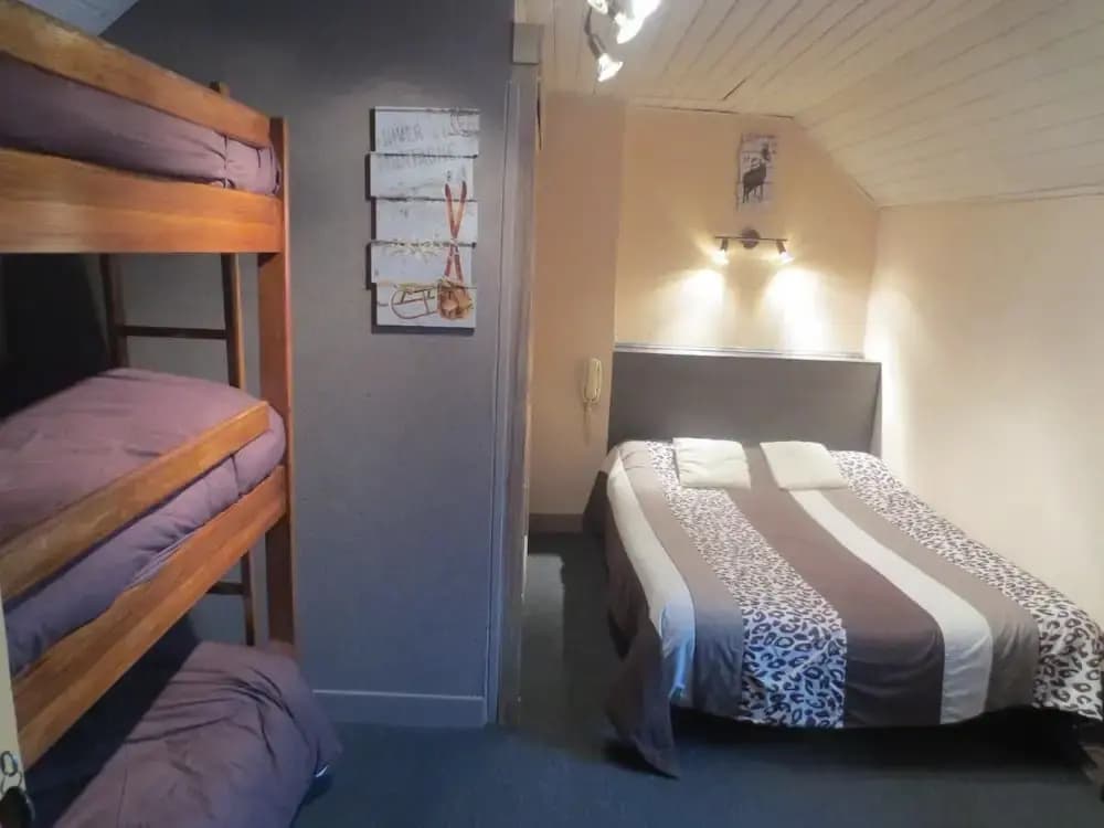 Hôtel des Deux Cols - Photo 2