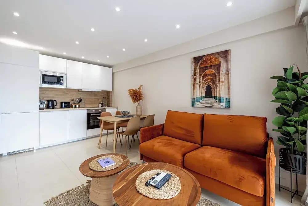 Renovated Flat 250m From the Beach - Town Centre - 2br/6p - Photo 4
