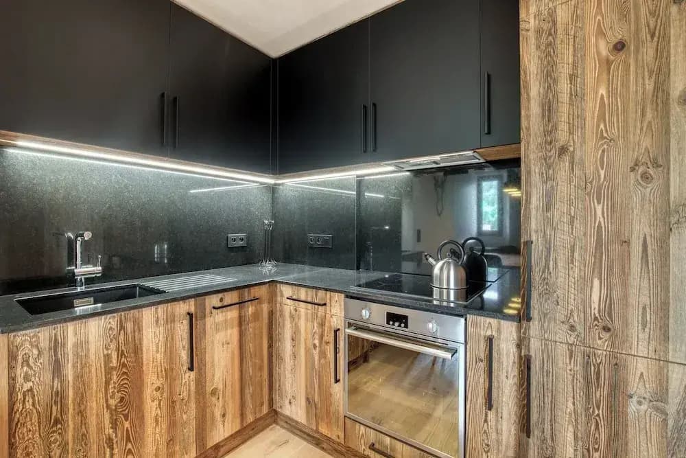 Warm Apartment Nestled in the Heart of Megeve - Miniature 7