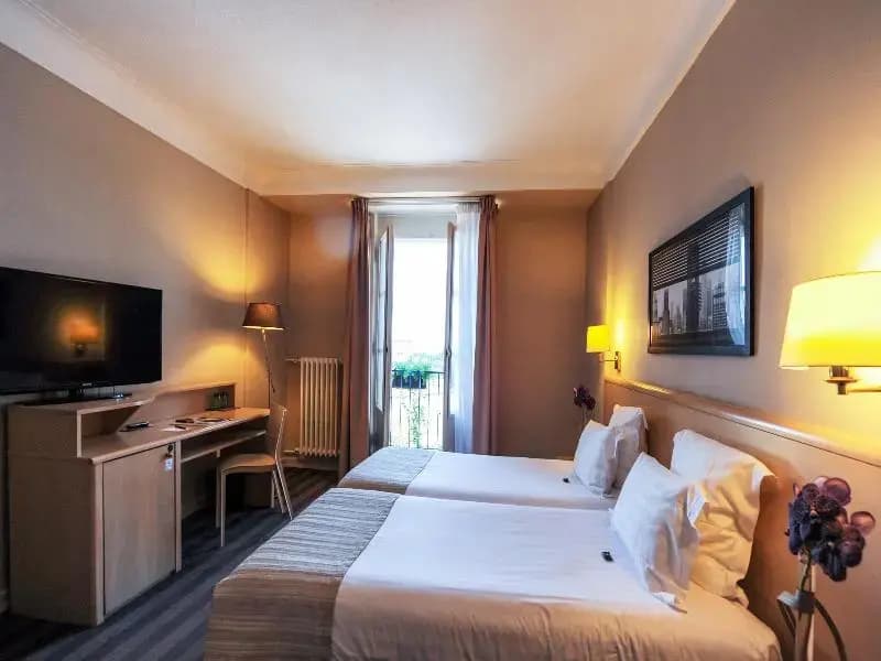 Grand Hotel - Miniature 7