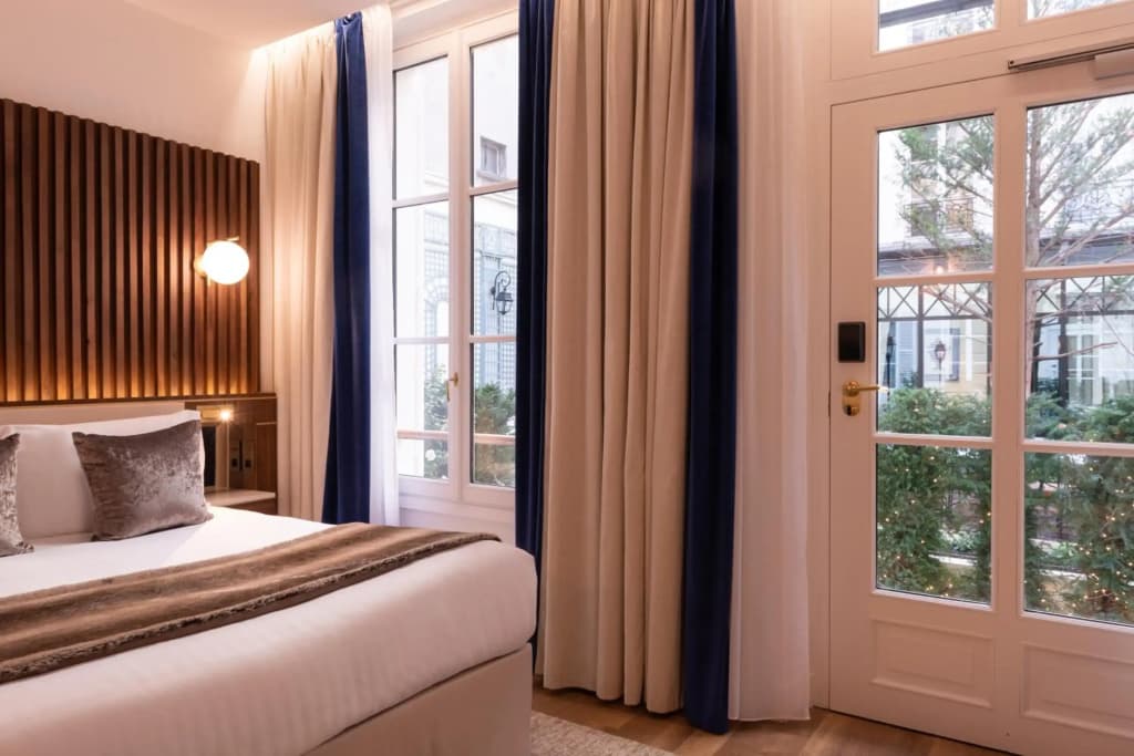 Hotel Lord Byron - Photo 2