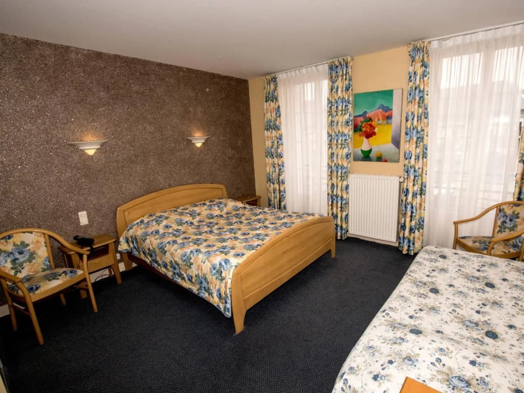 Hôtel le Plat d'Etain - Photo 4