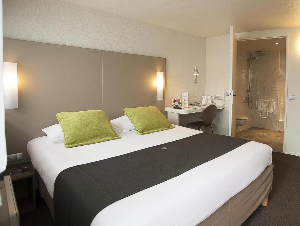 Brit Hotel Confort Dinan Taden - Miniature 3