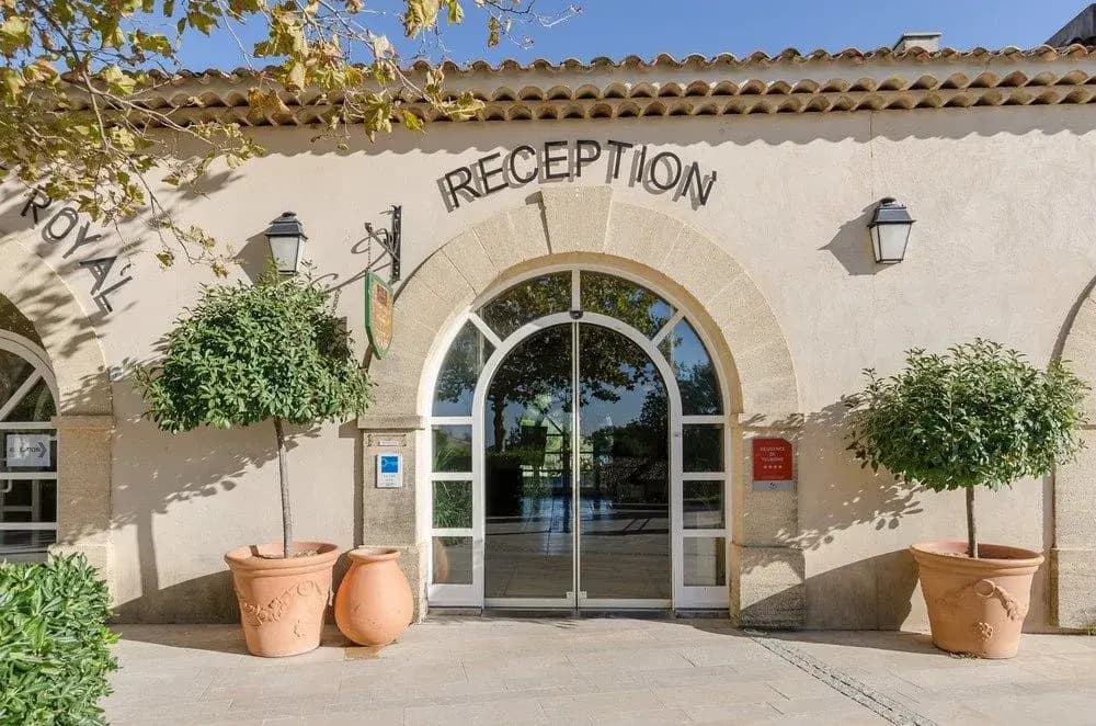 Pierre & Vacances Hotel Du Golf De Pont Royal En Provence - Photo 1