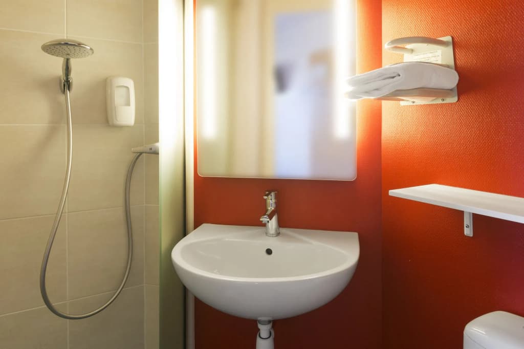 B&B HOTEL Le Mans Nord 1 - Miniature 8