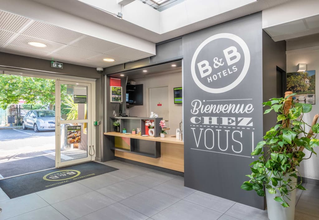 B&B HOTEL Toulon Ollioules - Photo 1
