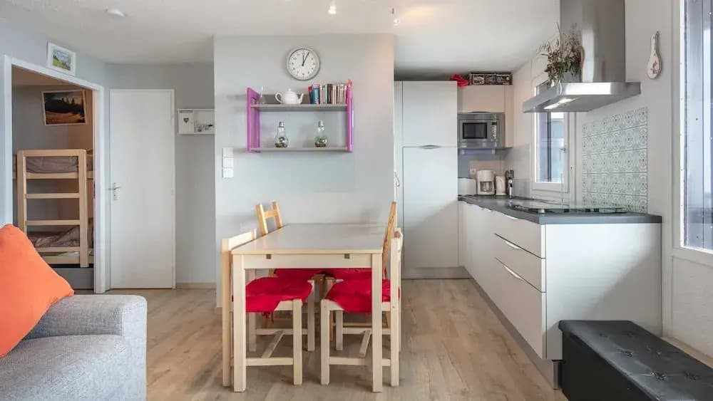 Valley-view Apartment in Chamrousse - Miniature 6