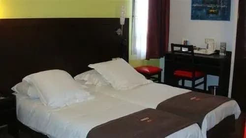 Hotel Kyriad Design ENZO PONT A MOUSSON - Photo 3