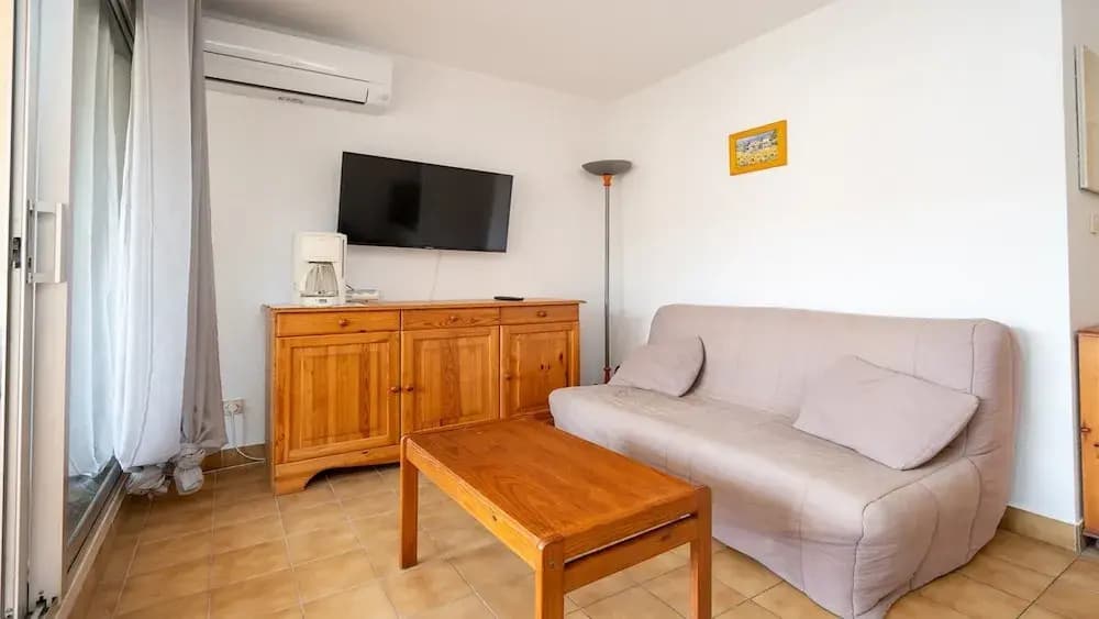 Sunny Garden Apartment in Agde - Photo 5