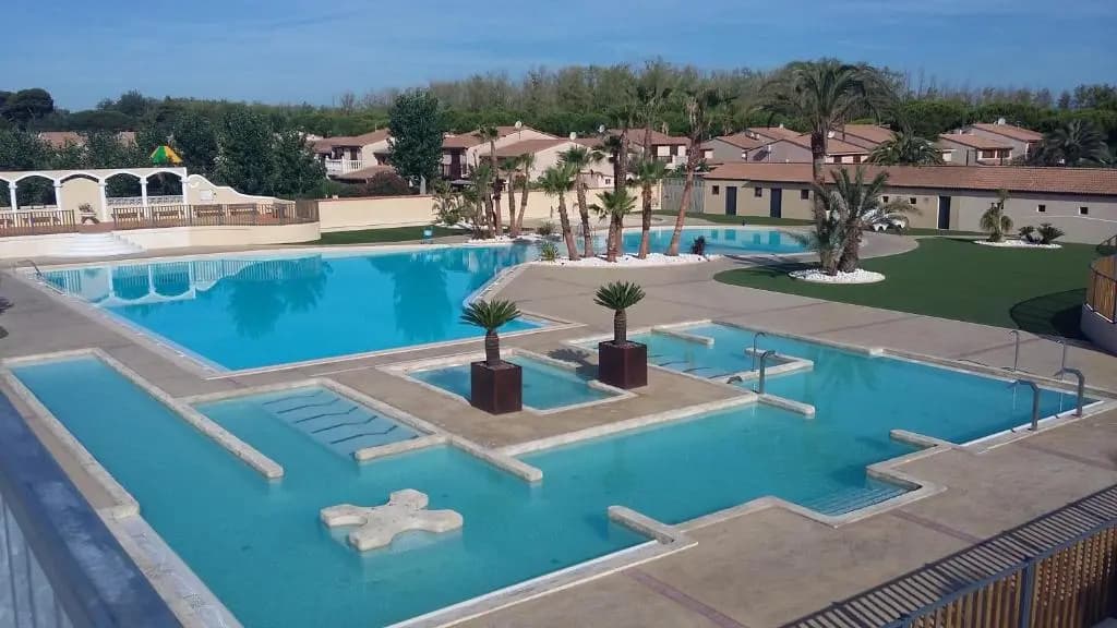 Agréable Maison, DOMAINE TAMARIS, 4 pièces 5 couchages, Wifi, séjour climatisé, Accès payant pour les piscines- PORTIRAGNE...