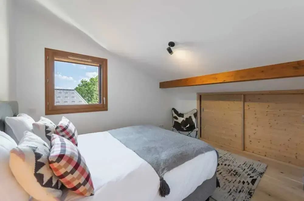 4 Bedroom Duplex With Large Balcony and Parking - Photo 3