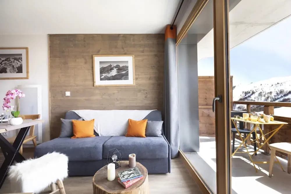 Apartment in Les Deux Alpes Near Ski Area - Photo 2