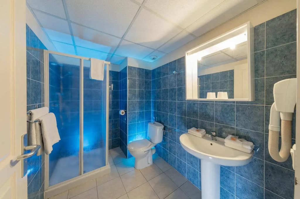 Ibis Roquebrune Cap Martin - Miniature 7
