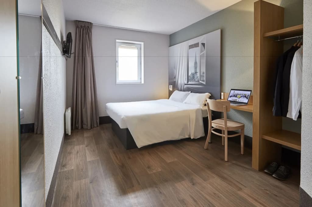 B&B HOTEL Caen Mémorial - Photo 3