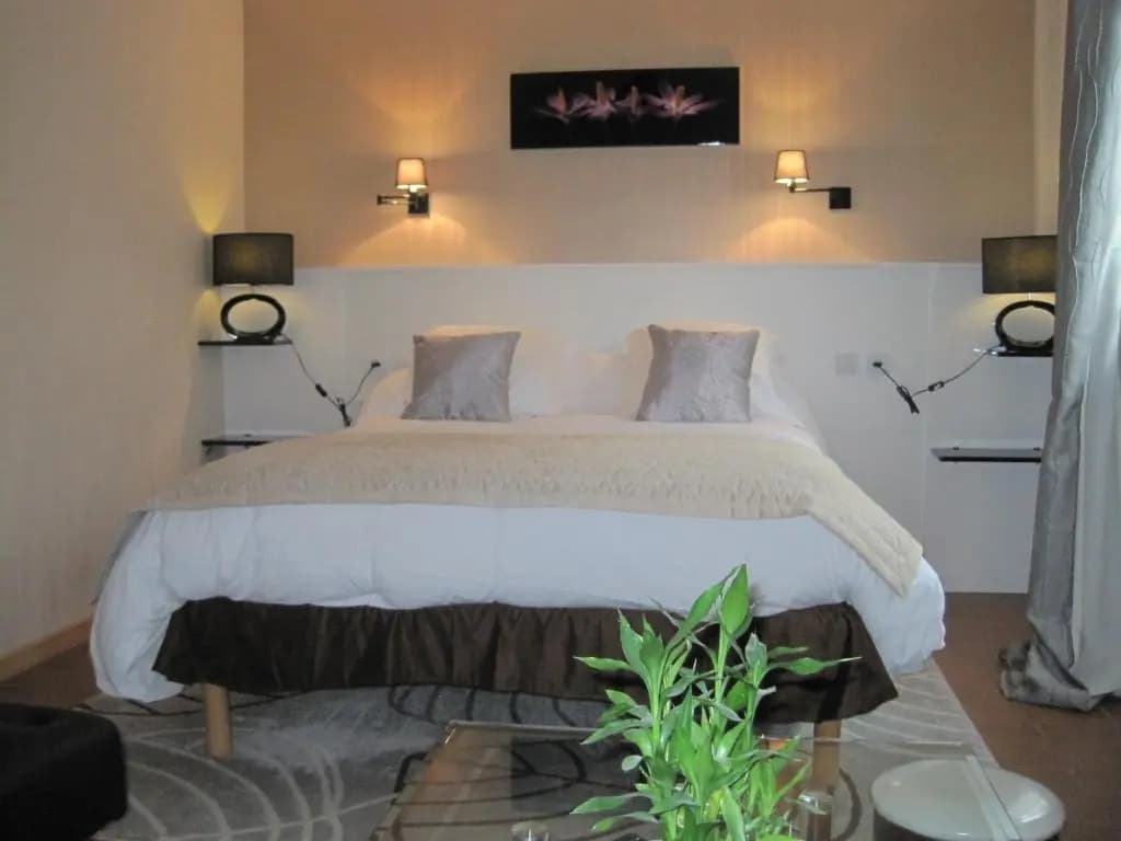 Hotel Restaurant  Rive Gauche - Photo 1