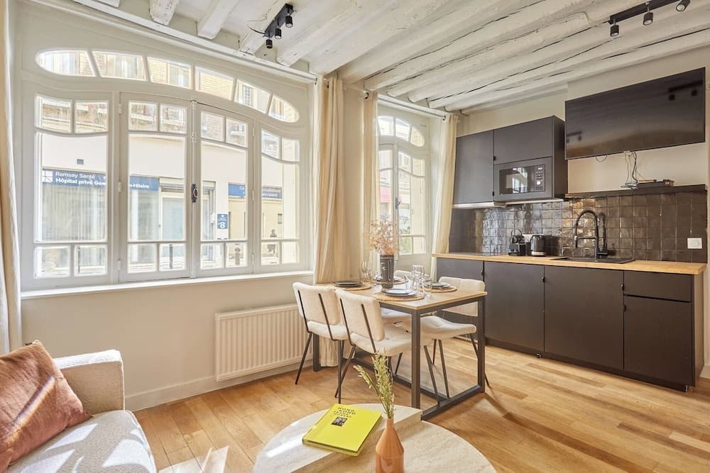Superb AC Apartement Notre Dame de Paris - Miniature 8