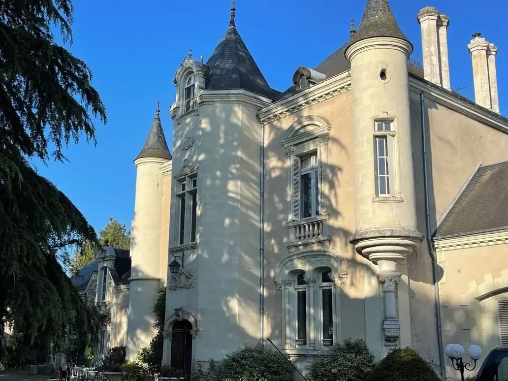 Le Château de Leugny - Photo 1