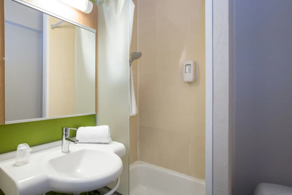 B&B HOTEL Rennes Sud Chantepie - Miniature 8