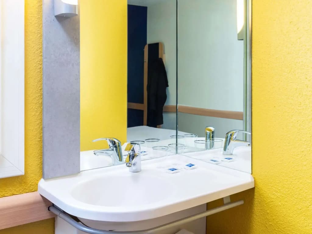 ibis budget Paris Porte de Vincennes - Miniature 8