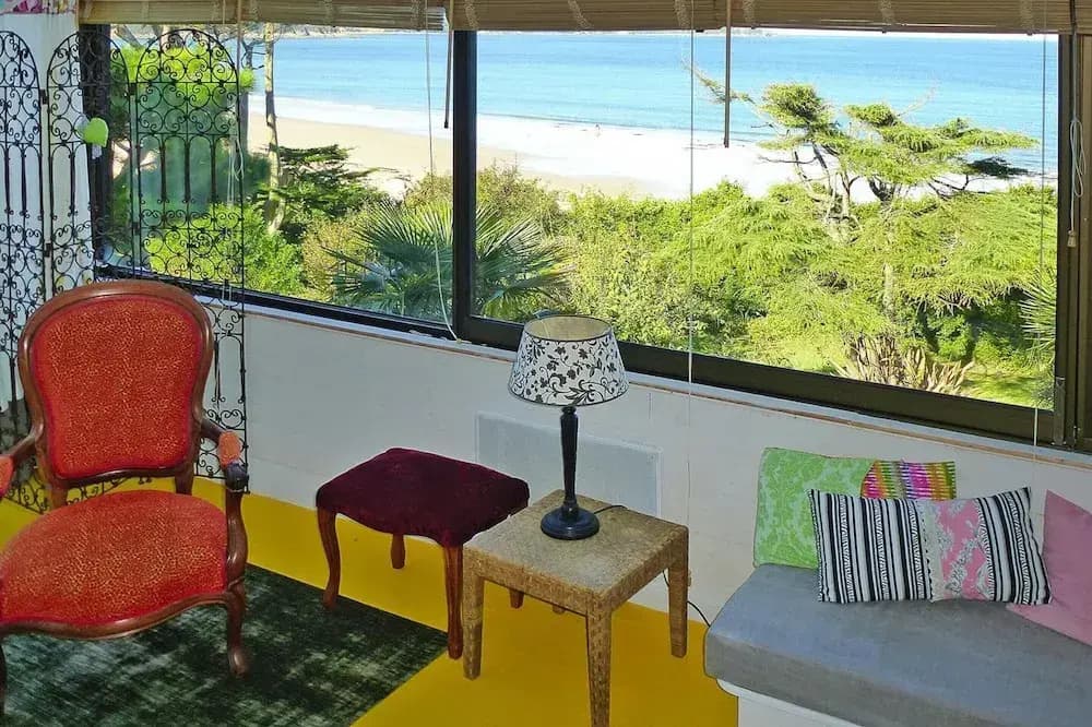 Cottage in Locquirec With Beach Access - Miniature 4
