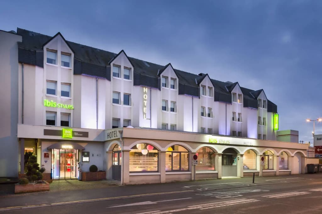 ibis Styles Blois Centre Gare - Photo 1