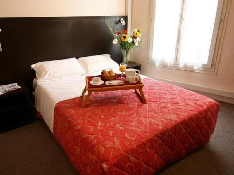 Hotel Savoy - Photo 2