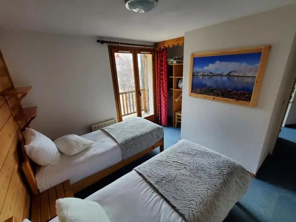 Hôtel L'Echaillon - Photo 1
