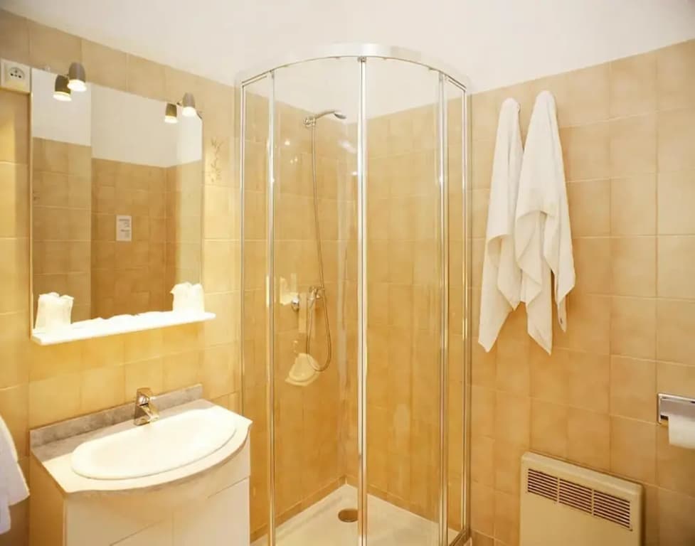 Apartment in Ile Rousse Near Bodri Beach - Miniature 7