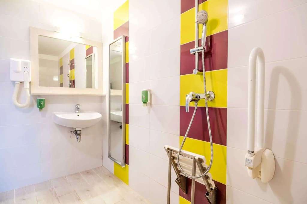 Comfort Hotel Orleans Olivet - Miniature 8