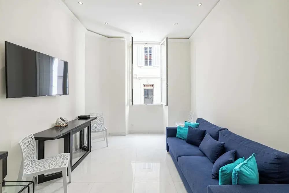 Beautiful Two Bedroom Apartment Near Croisette - Miniature 8