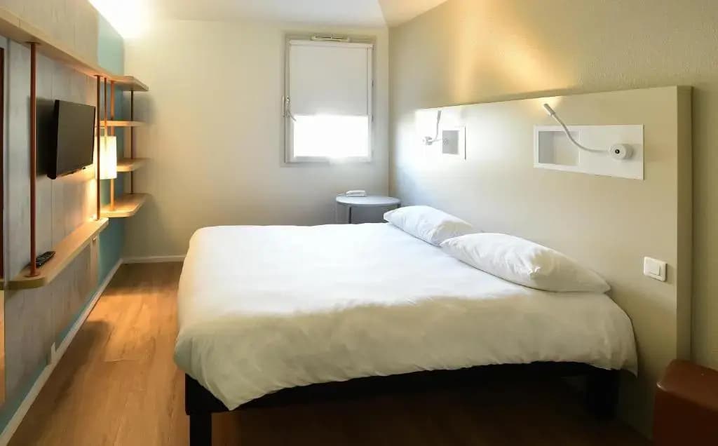 Ibis Budget Dijon Centre Clemenceau - Photo 4