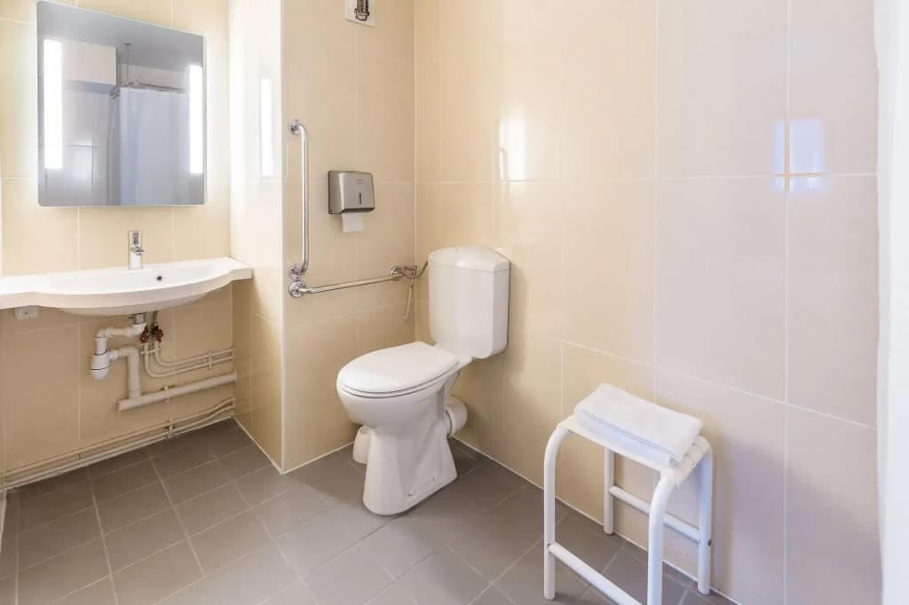 B&B HOTEL Beauvais - Miniature 8