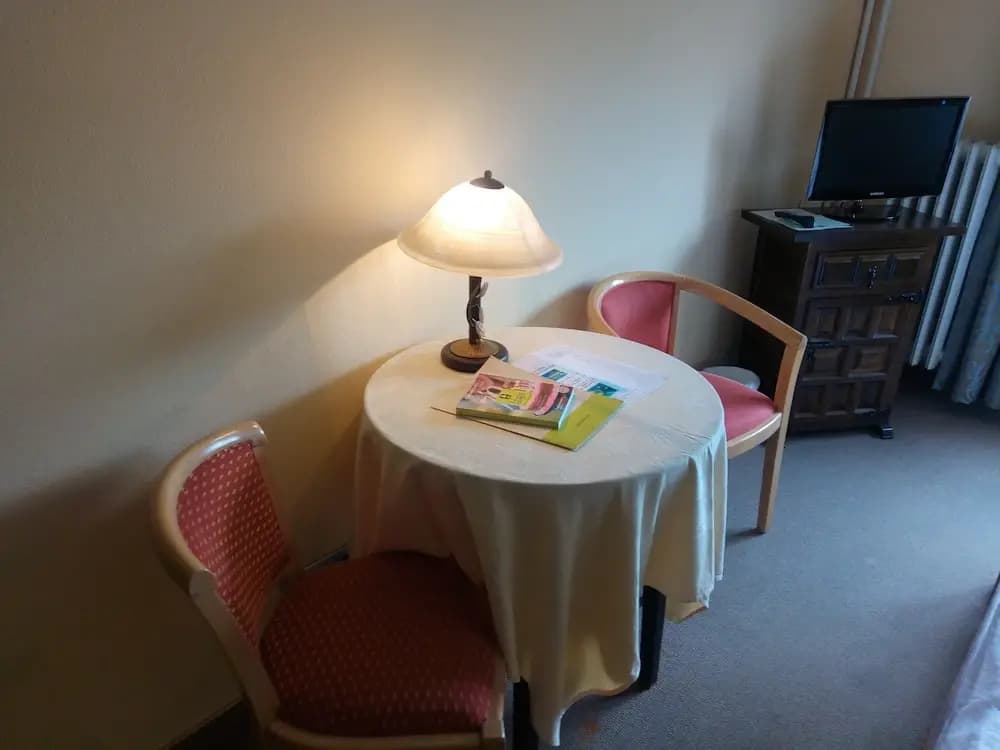 Hotel Restaurant Le Bristol - Miniature 7
