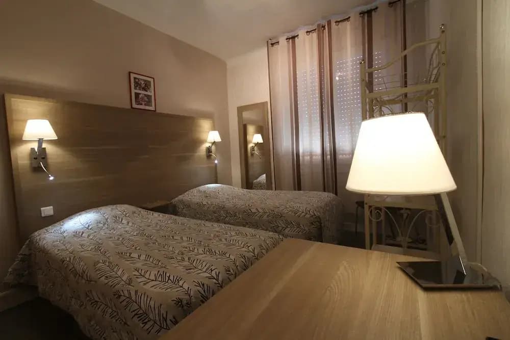Hôtel Le Provencal - Miniature 6