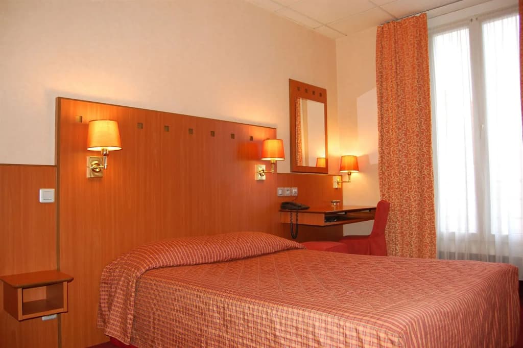 Hotel Terminus Orleans - Photo 4