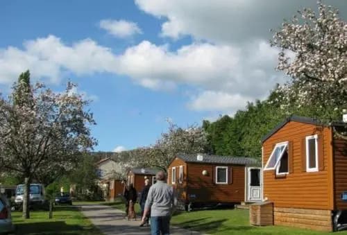 Camping Des Rochers Des Parcs - Photo 1