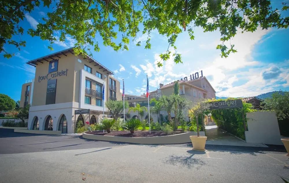 Hôtel Lou Castelet - Photo 1