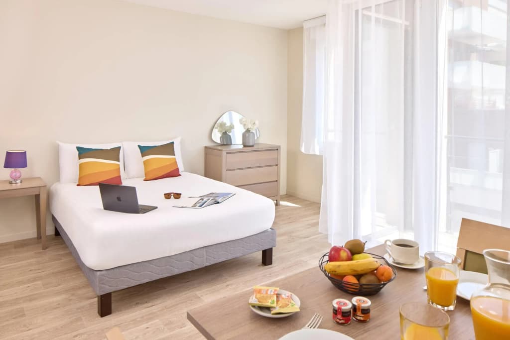 Quality Aparthotel Le Havre les docks - Photo 1