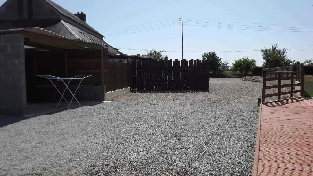 Maison récente, deux chambres, à 10 minutes en voiture des plages - Photo 1