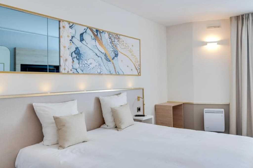 Brit Hotel Orléans St Jean de Braye - L'Antarès - Photo 5