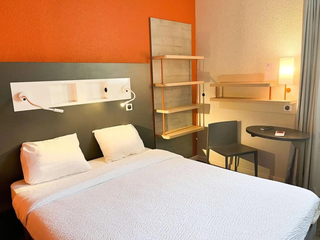 Ibis Budget Marseille Vieux Port - Miniature 6