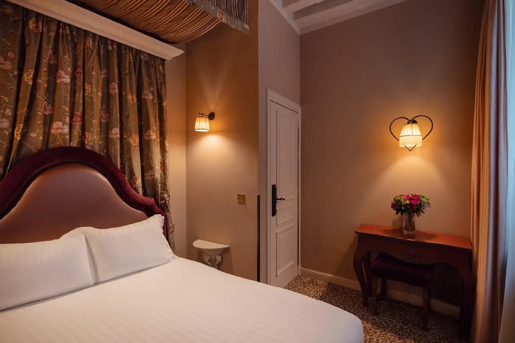Hotel Odéon Saint Germain - Photo 5