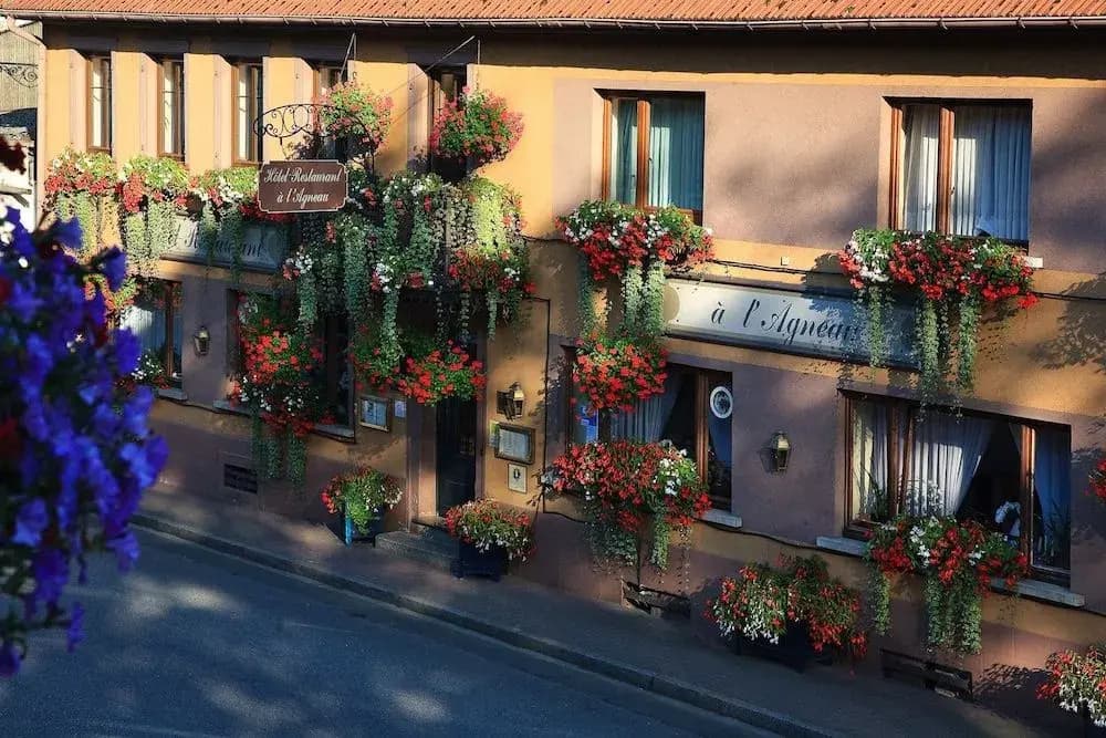 Hôtel Restaurant à l'Agneau - Photo 1